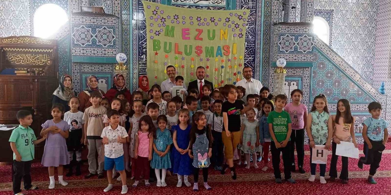 Aydın’da minikler için mezuniyet buluşması düzenledi