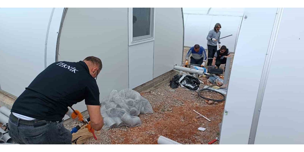 Büyükkılıç: "Elbistan’a 100 konteynerlik modern kent çalışmalarımız sürüyor"