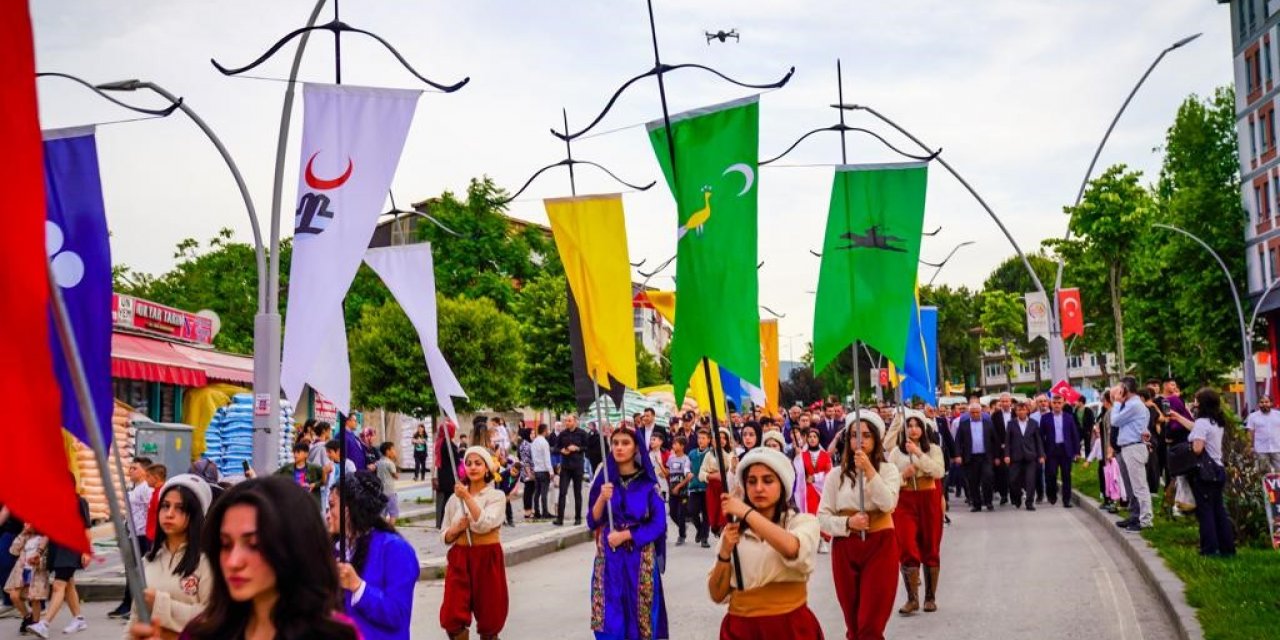 İstanbul’un fethinin 570’inci yıl önümü Erbaa’da coşkuyla kutlandı