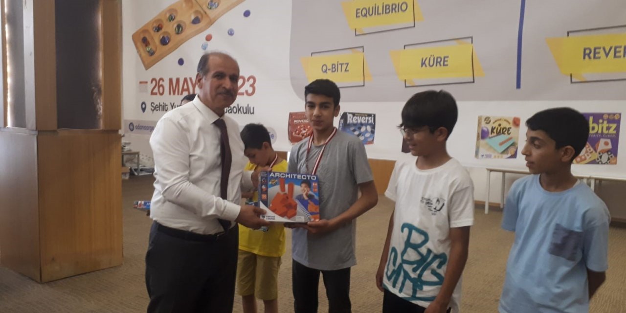 Akıl ve zeka oyunları turnuvasında Kozanlı öğrenciler birinci oldu