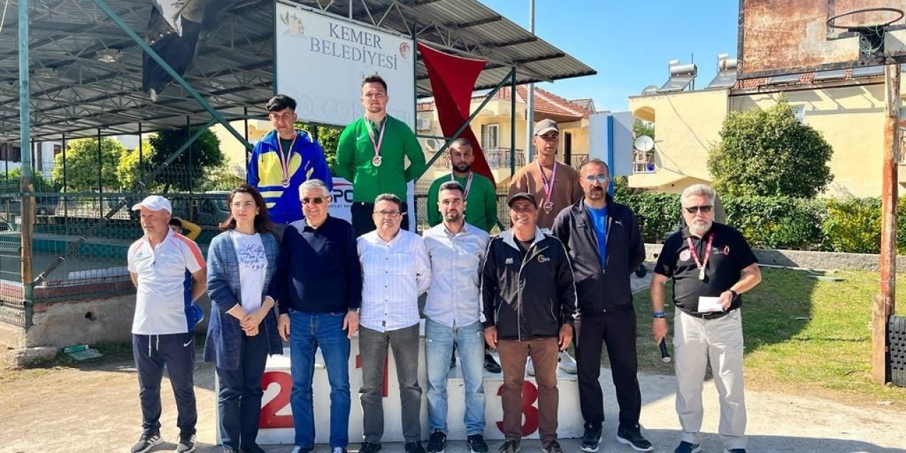 BARÜ’lü sporcular Türkiye Petank Şampiyonasında gururlandırdı