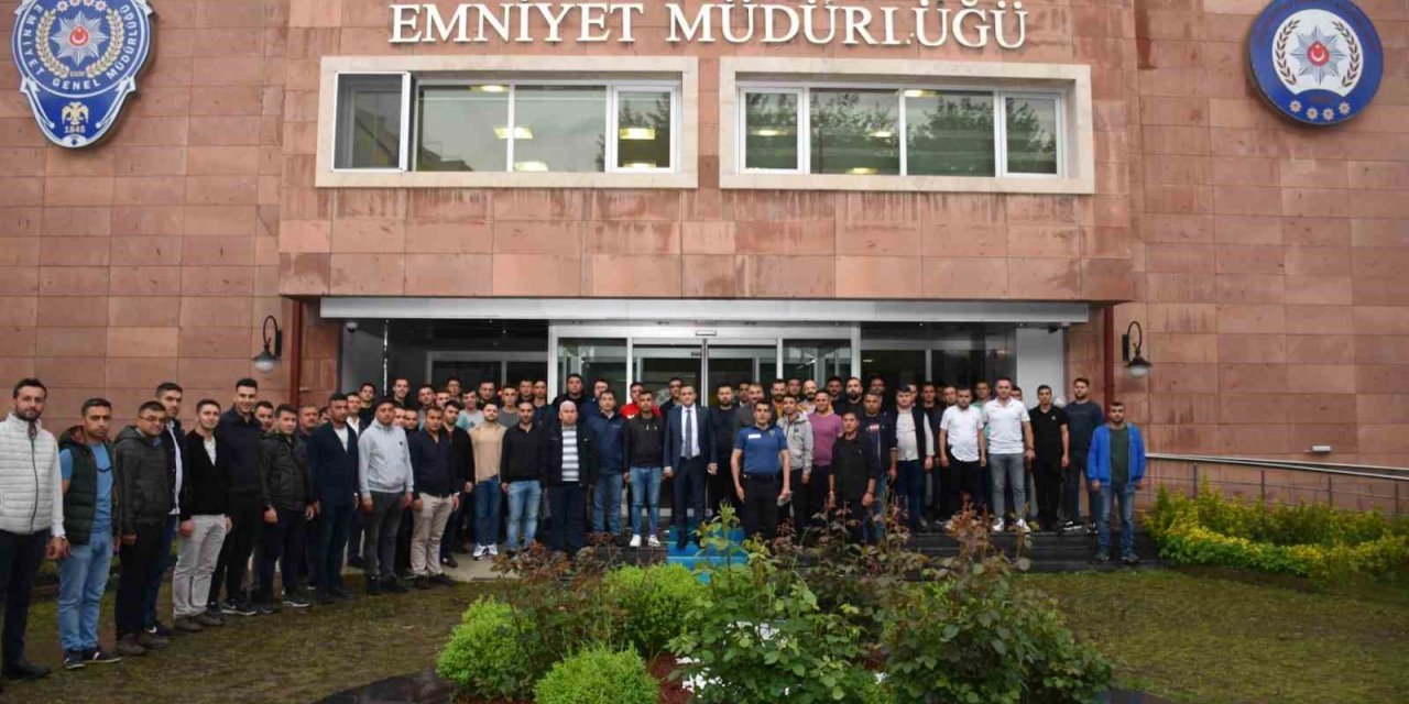 Kastamonu’dan 64 polis deprem bölgesine uğurlandı