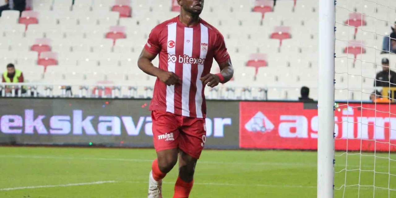 Sivasspor’da Leke James gol sayısını 4’e çıkardı