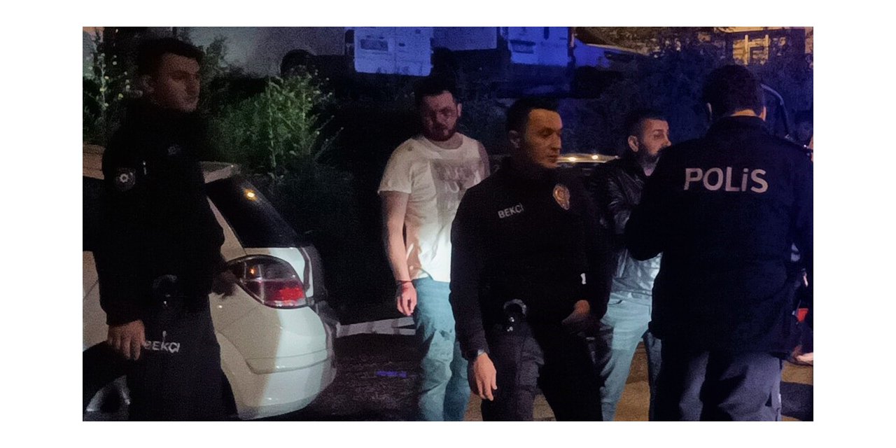 Şampiyonluk kutlamalarında yol verme kavgası: 1 kişi hastanelik oldu