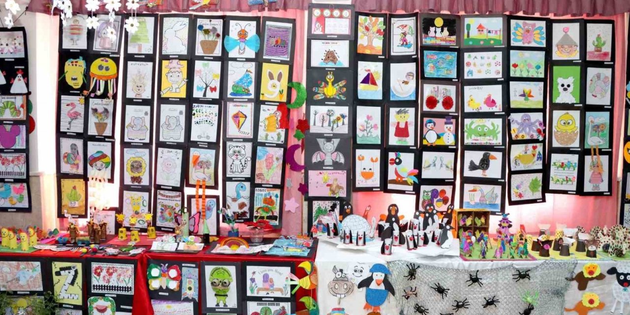 Sivas’ta minik öğrenciler sergi açtı