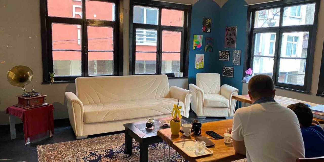 Çocukluk hayalini gerçekleştirdi