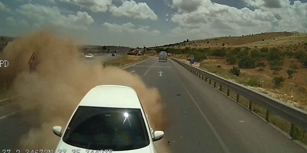 Çarşı ve mahalle bekçisinin öldüğü feci kaza kameraya yansıdı