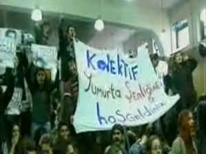 Burhan Kuzu'ya yumurta yağmuru