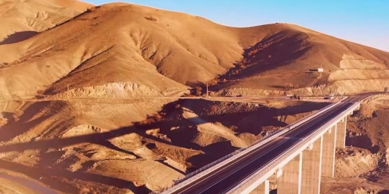 Açılışını Atatürk’ün yaptığı köprü yeniden hizmete girdi