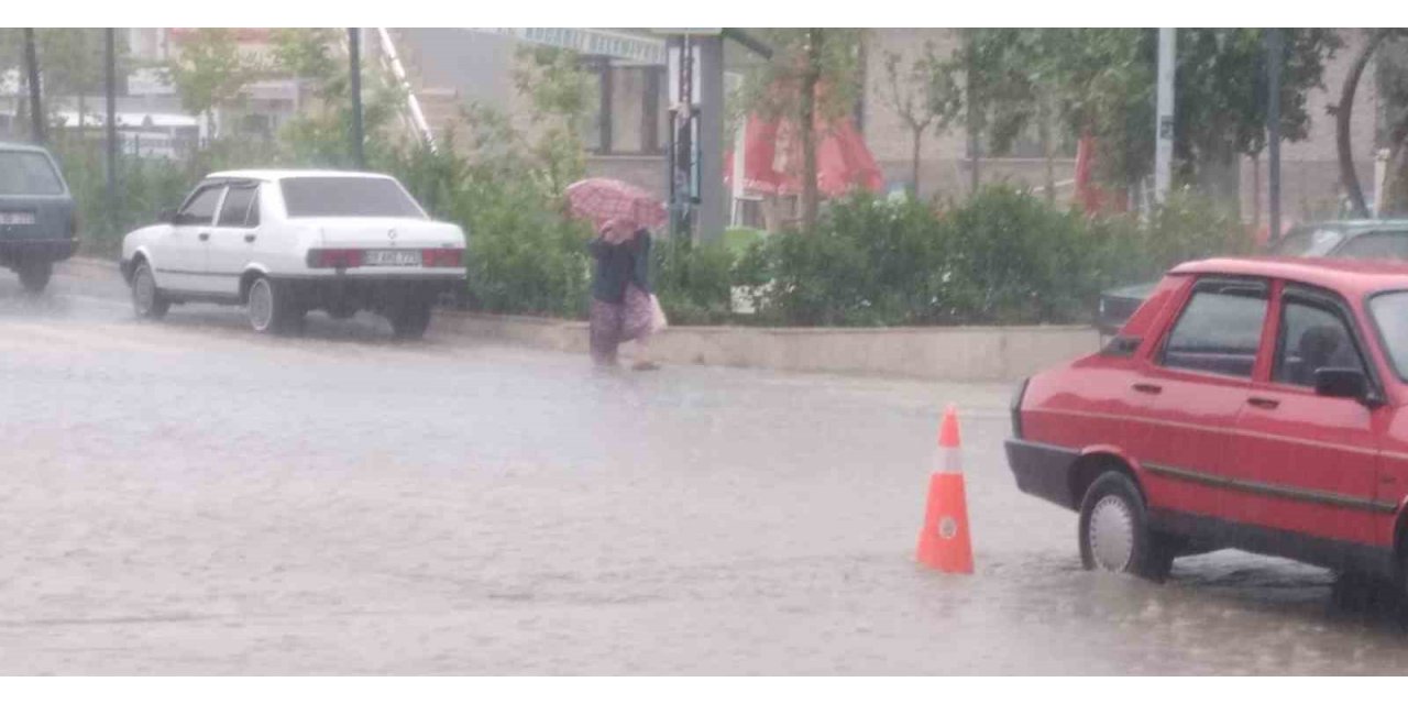 Koçarlı’da vatandaşlar sağanak yağışa karşı anonsla uyarıldı