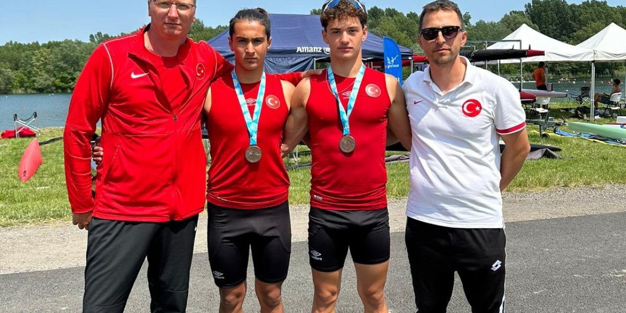 Köyceğizli kanocu Karahan ve Şahin Slovakya’dan madalyalar ile döndü