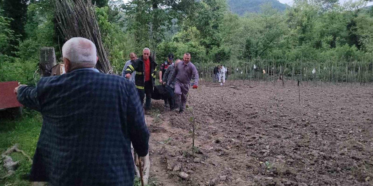 Düştüğü su kuyusunda ölen kadının cenazesi morga kaldırıldı