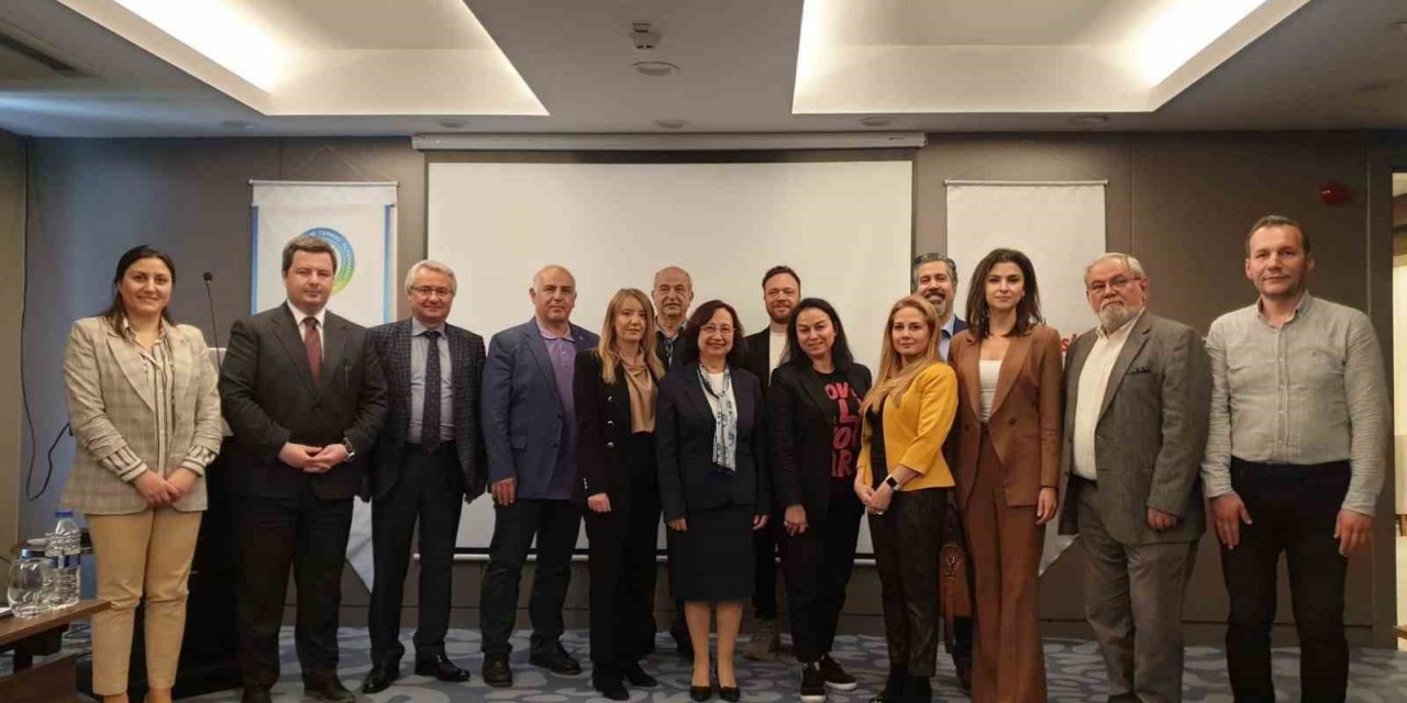 ESKTUD’da Türkan Tünerir güven tazeledi