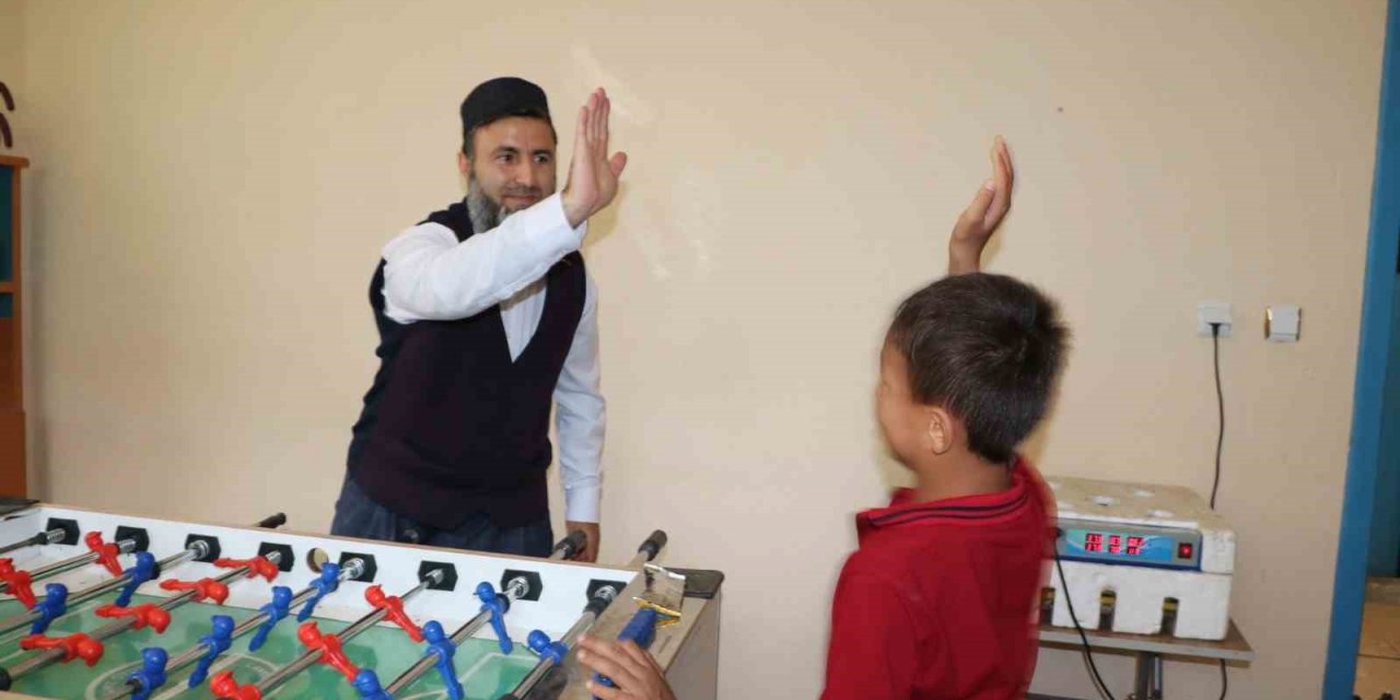 Köy imamından çocukların cami ve namazı sevmesi için örnek proje