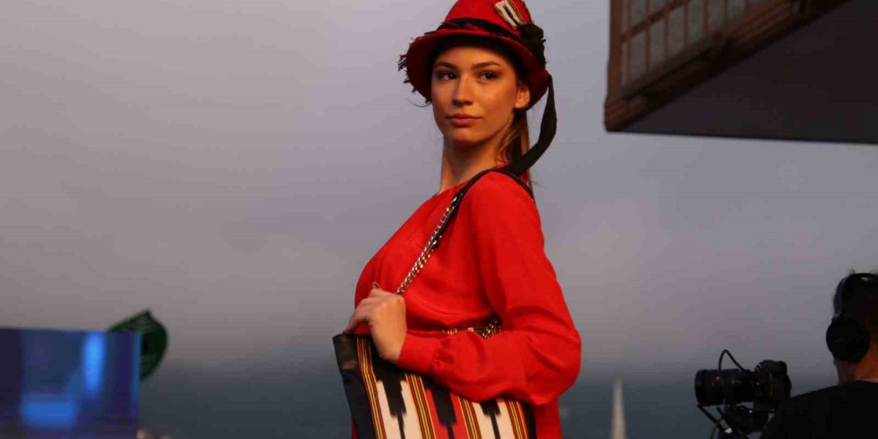 580 yıllık keşandan yapılan kıyafetler Rize’de sergilendi