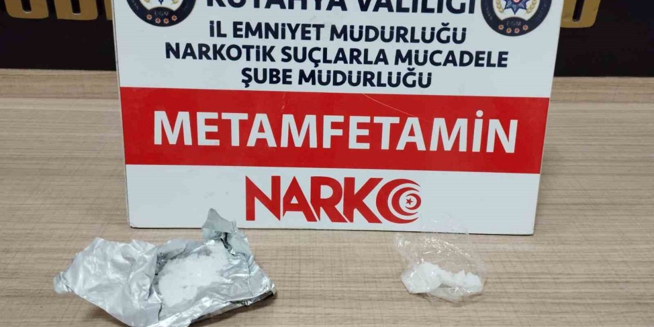 Kütahya’da durdurulan araçta uyuşturucu ele geçirildi