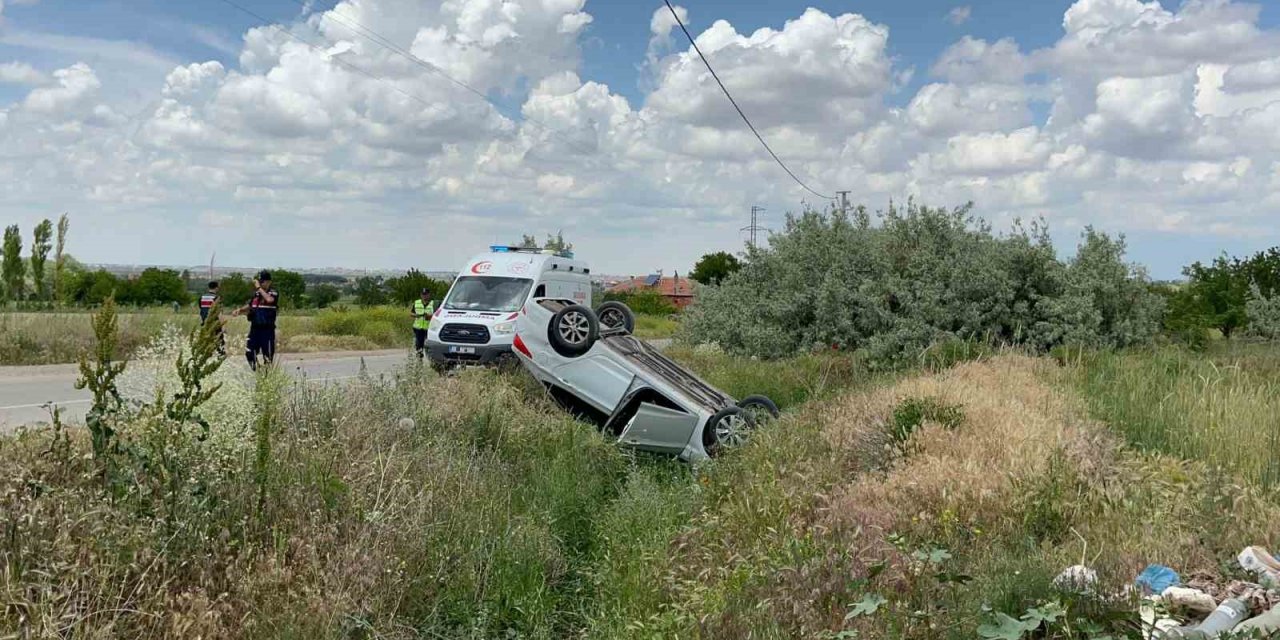 Aksaray’da otomobil takla attı: 2 yaralı