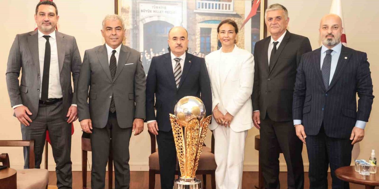 Şampiyonluk kupası, Samsun Valiliği’nde