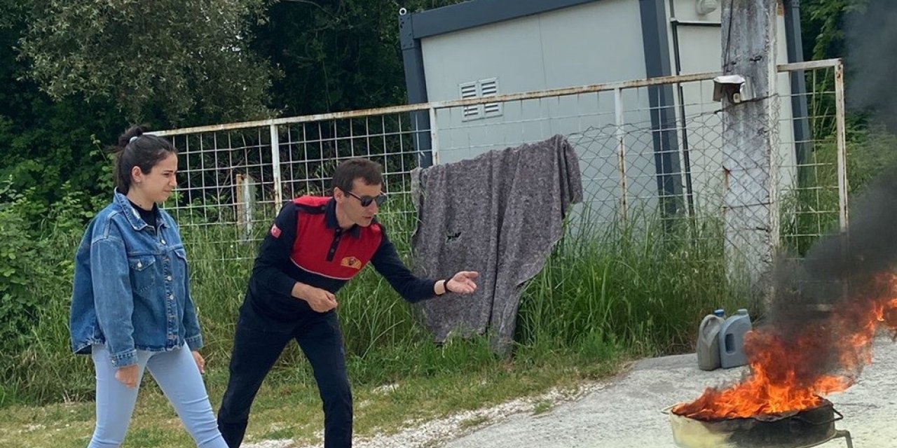 Yalova Belediyesi İtfaiye Müdürlüğü eğitimlerine devam ediyor