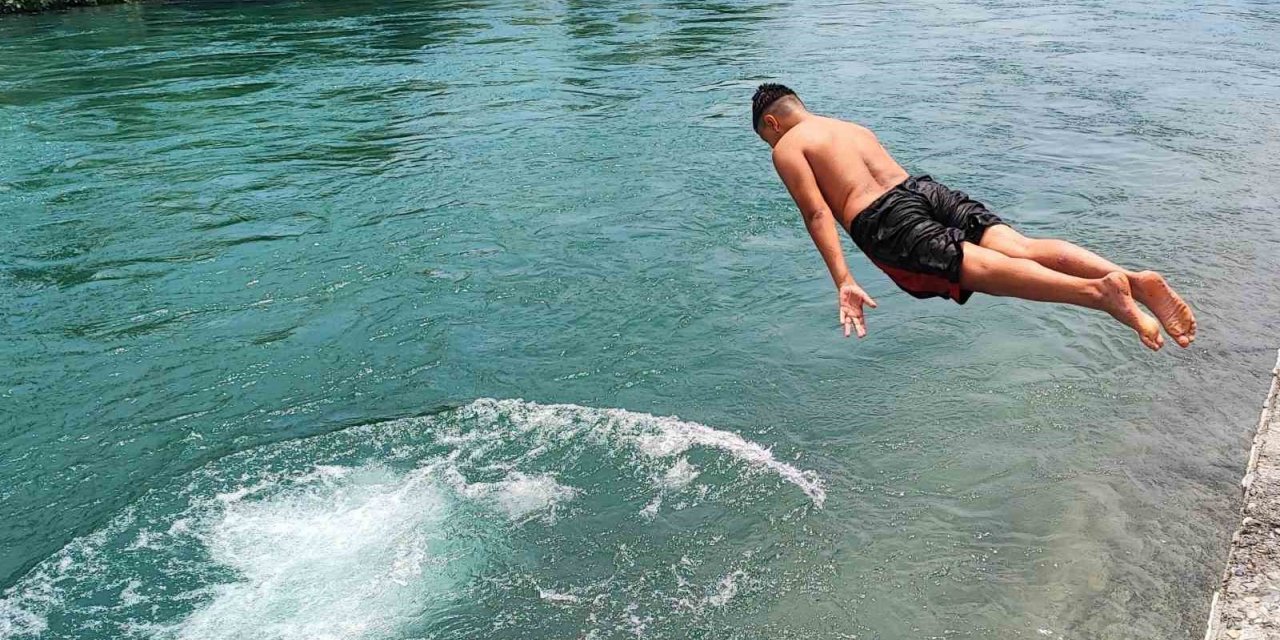 30 kişinin öldüğü sulama kanalında yüzen çocuktan inanılmaz sözler