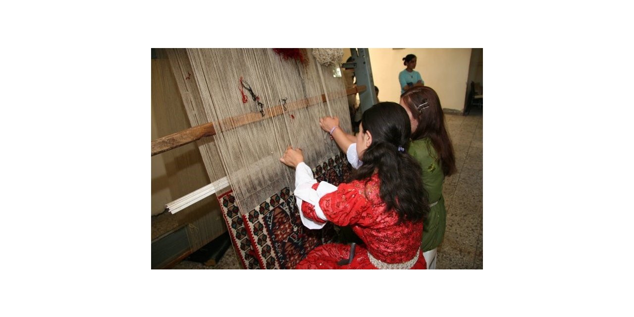 Hakkari kilimi coğrafi işaret tescil belgesi aldı