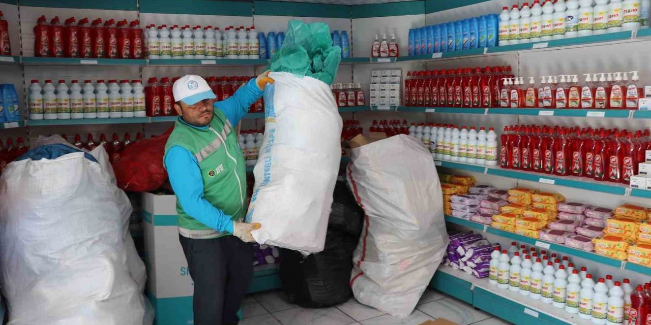 Sıfır atık ile 5 ayda 2 bin 500 ağacın kesilmesi önlendi