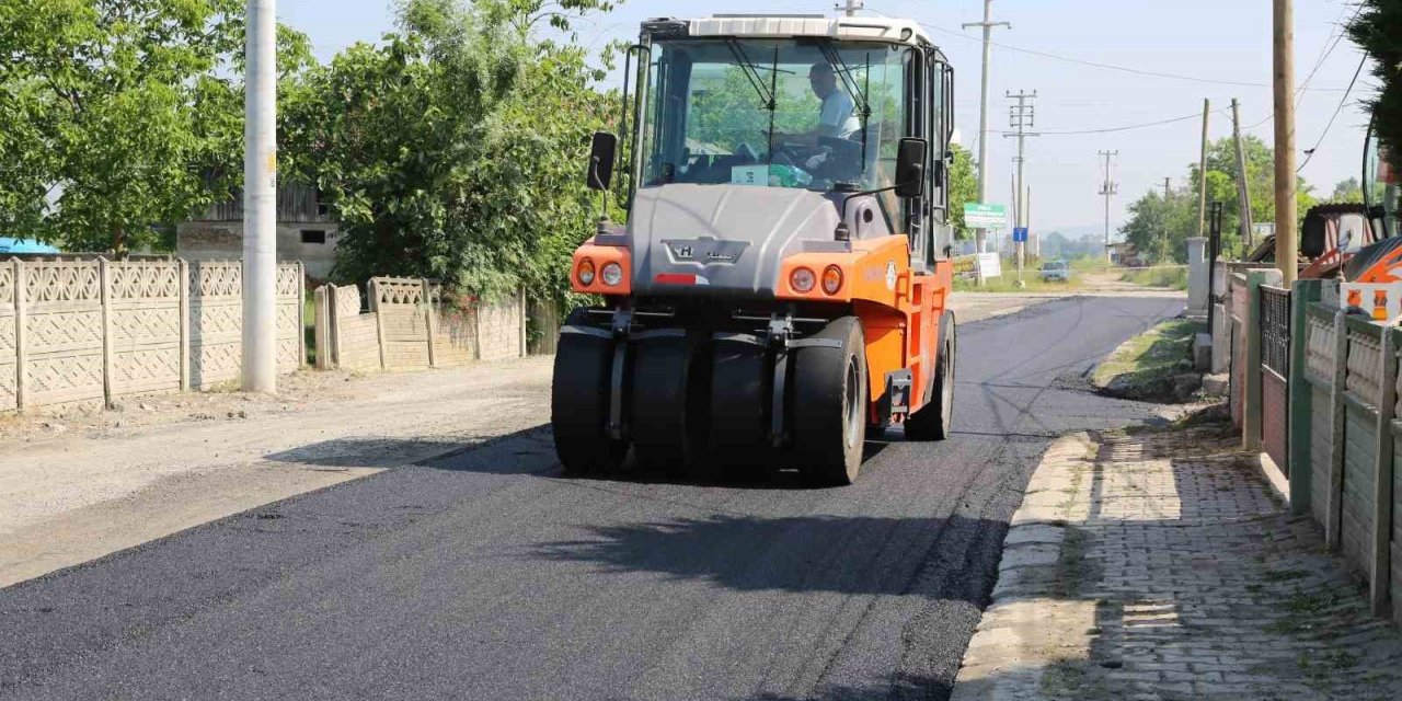 Serdivan Belediyesi’nden asfalt atağı