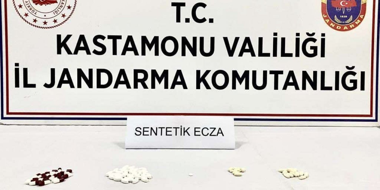 Kastamonu’ya getirdiği uyuşturucu maddeyi piyasa sürmek isteyen iki şahıs gözaltına alındı