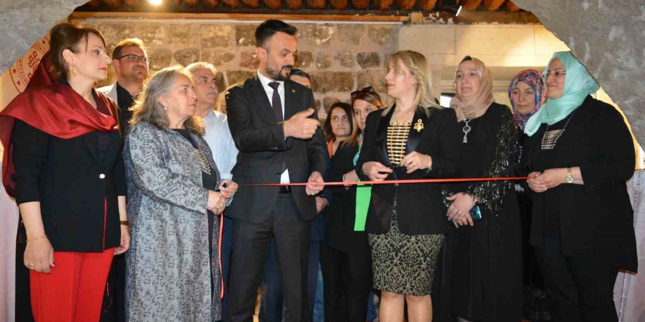 Bu sergide ‘Çerkes’ kültürünün görkemli izleri sergileniyor