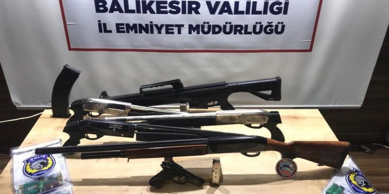 Balıkesir’de 45 aranan şahıstan, 24’ü tutuklandı