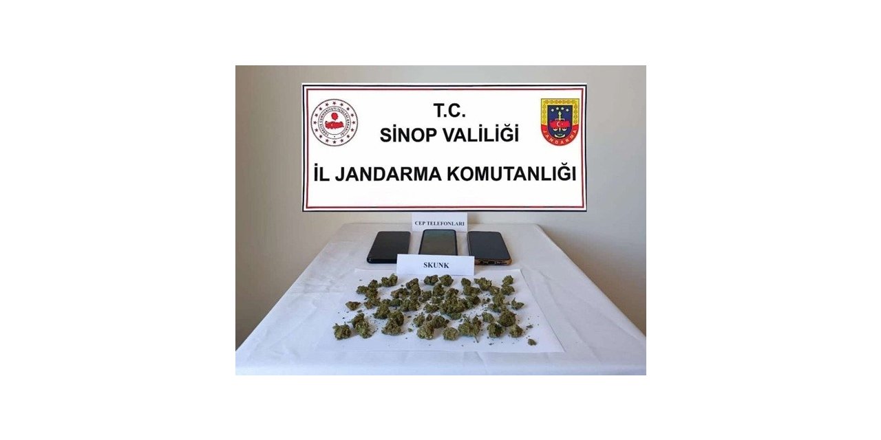 Karayolunda yapılan uygulamada 27 gram skunk ele geçirildi