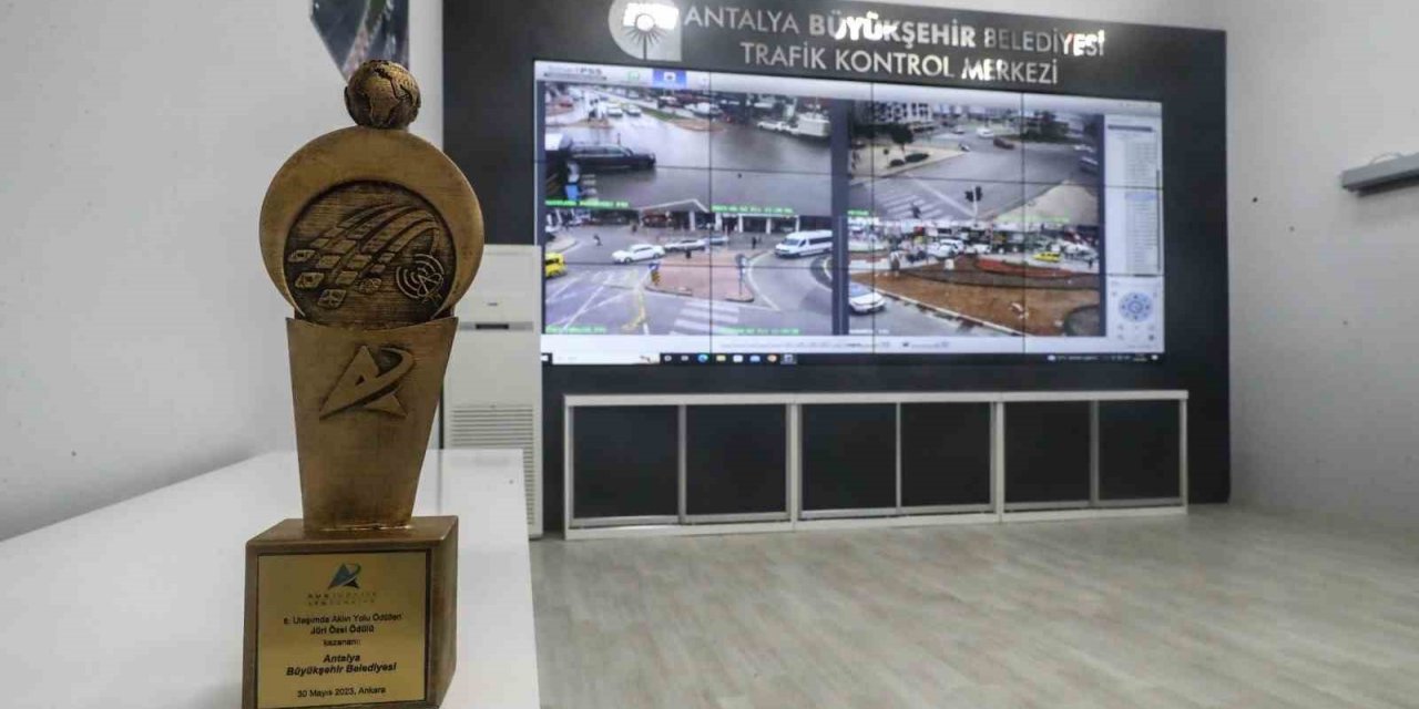 Akıllı Kavşak Kontrol Merkezi ödül aldı