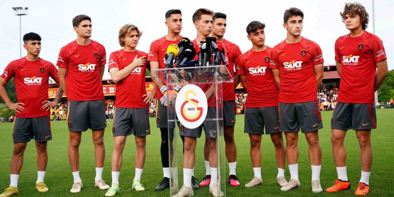 Özgür Baran Aksaka: "Cumhuriyetin 100. yılında kupayı kazandığımız için çok mutluyuz"