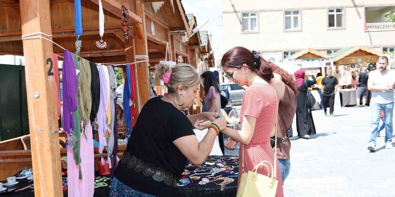 El İşi, Gönül İşi, Kadın İşi ’Maharetli Eller’