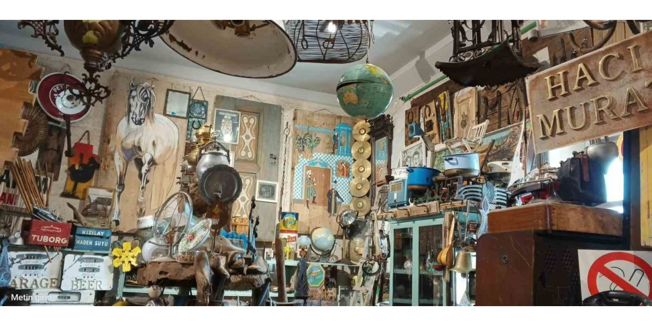 Tarihi çarşıda antikacı topluyor, cam ustası aslına uygun restore ediyor