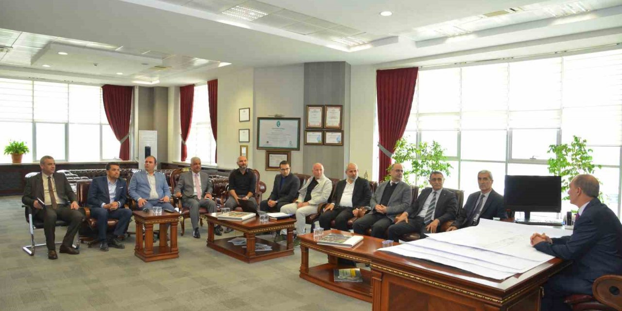 Üniversite bünyesinde yer alacak hastane inşaatı değerlendirildi