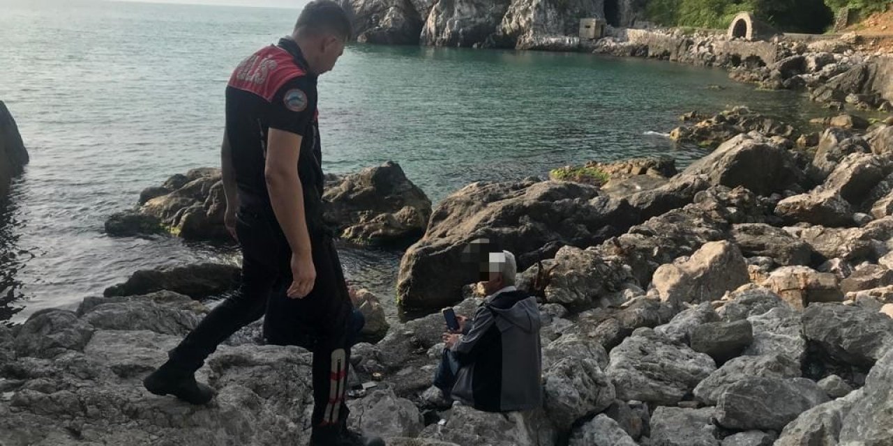 Polis, çevreyi rahatsız edenleri denetledi