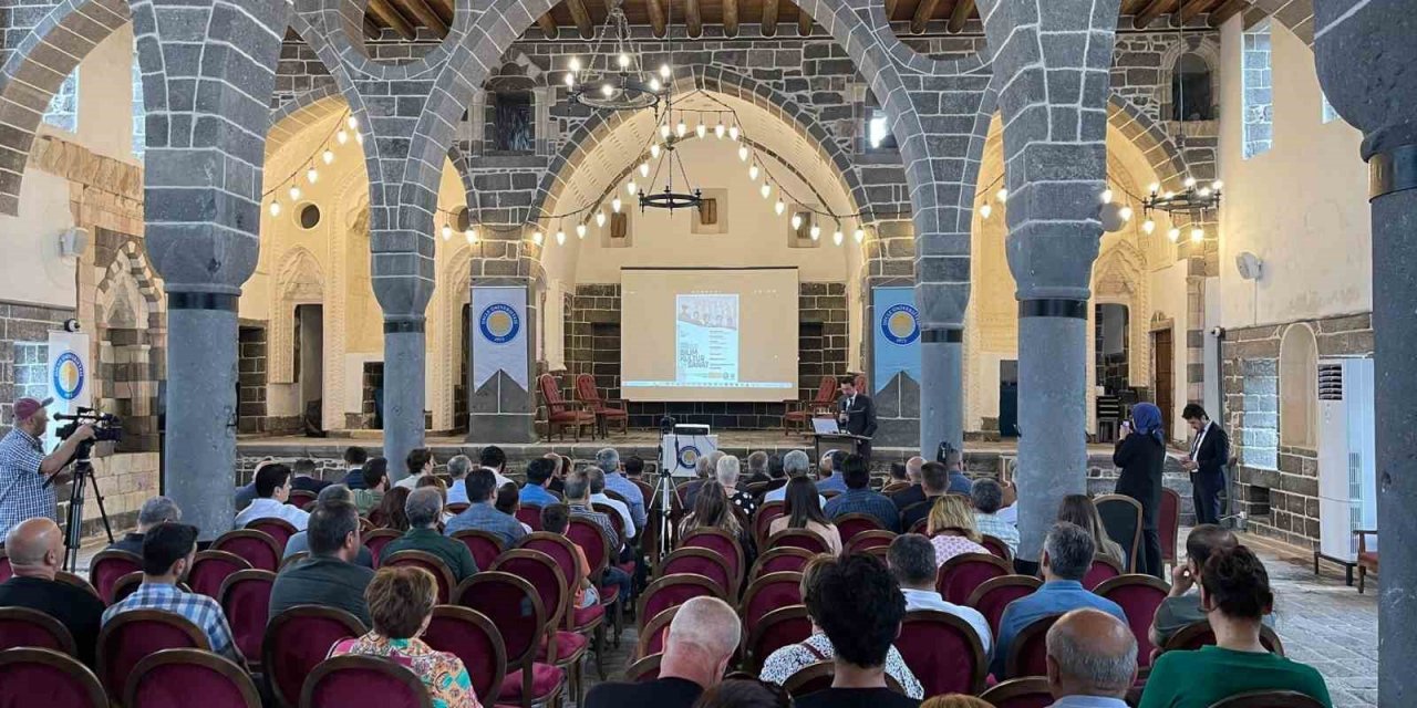 DÜ’de ’Osmanlı’da Ermeniler, bilim, kültür ve sanat’ temalı panel gerçekleştirildi