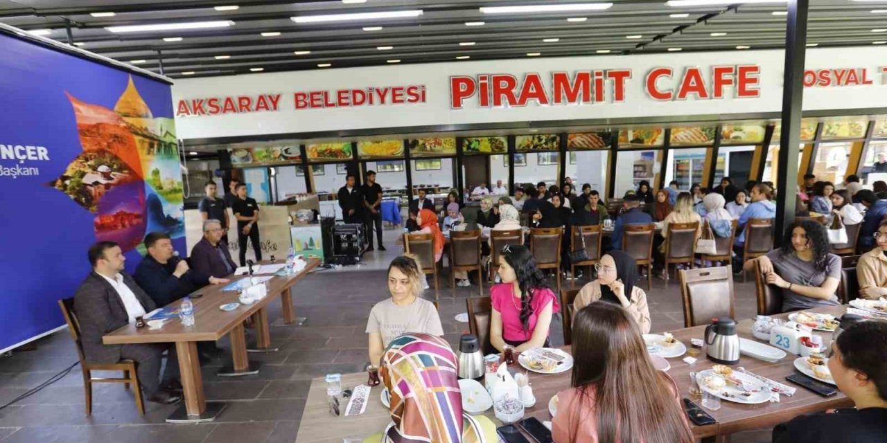 Başkan Dinçer: "Gençlerimizin başarısı için elimizden gelen desteği veriyoruz"