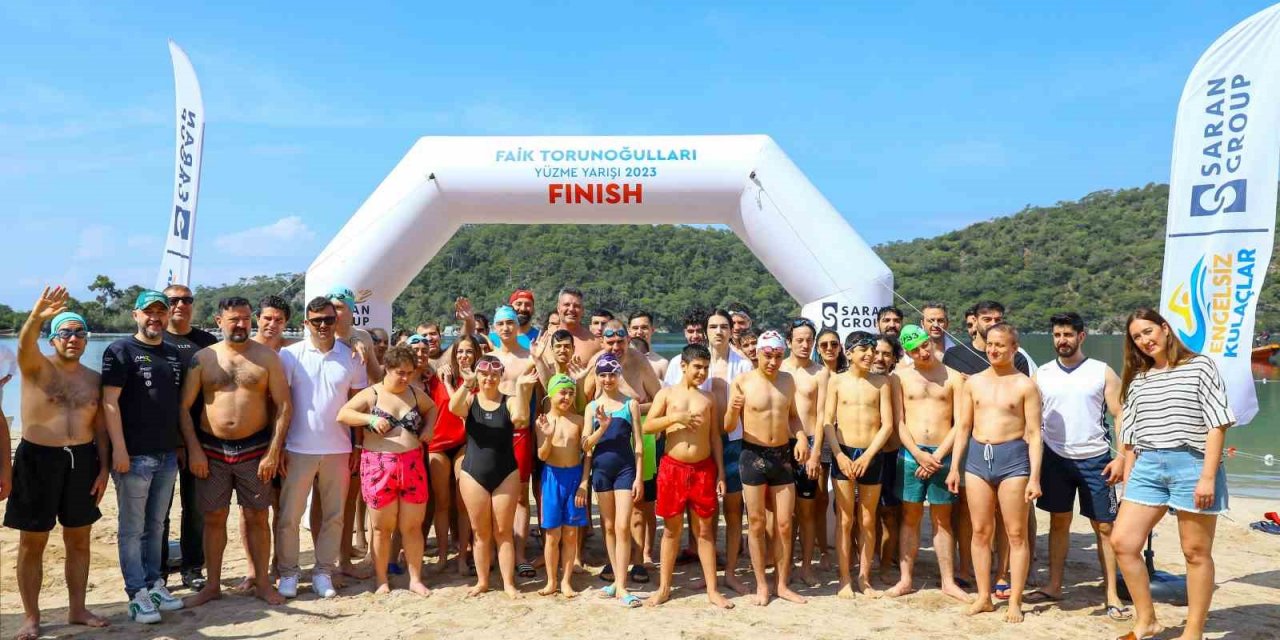 Ölüdeniz’de engelli gençler kıyasıya yarıştı