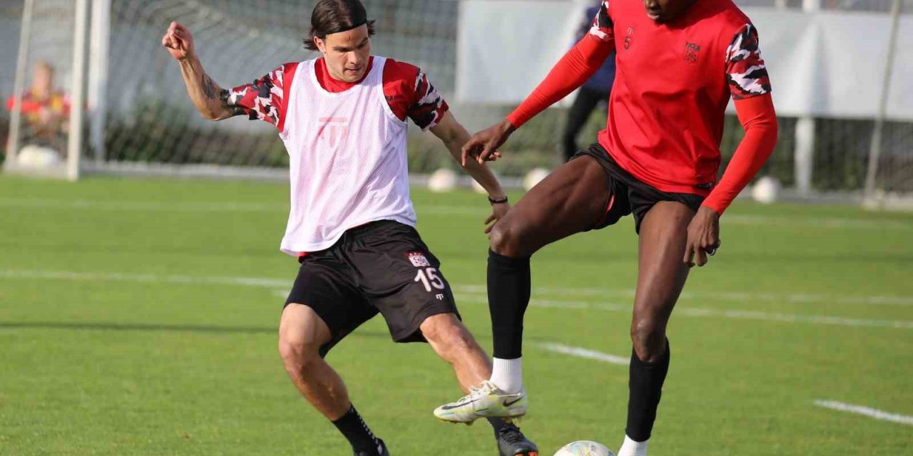 Sivasspor’da 3 günlük izin sona erdi