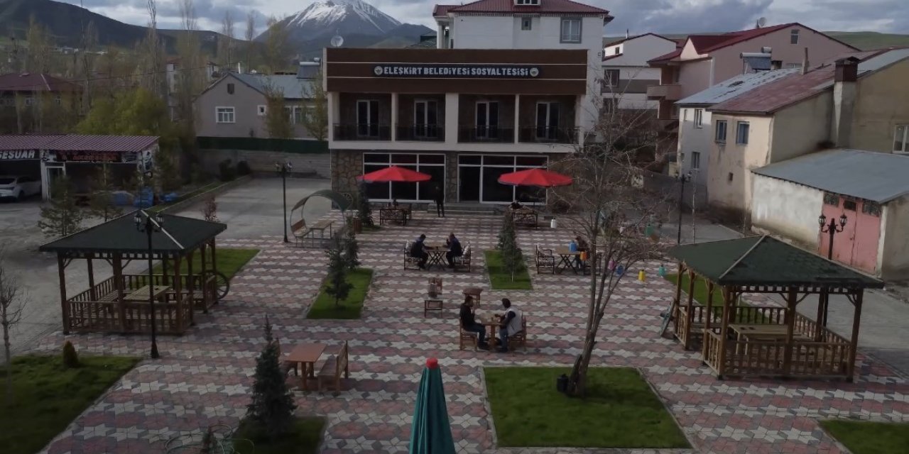 Eleşkirt Belediyesine ait Konukevi hizmete açıldı