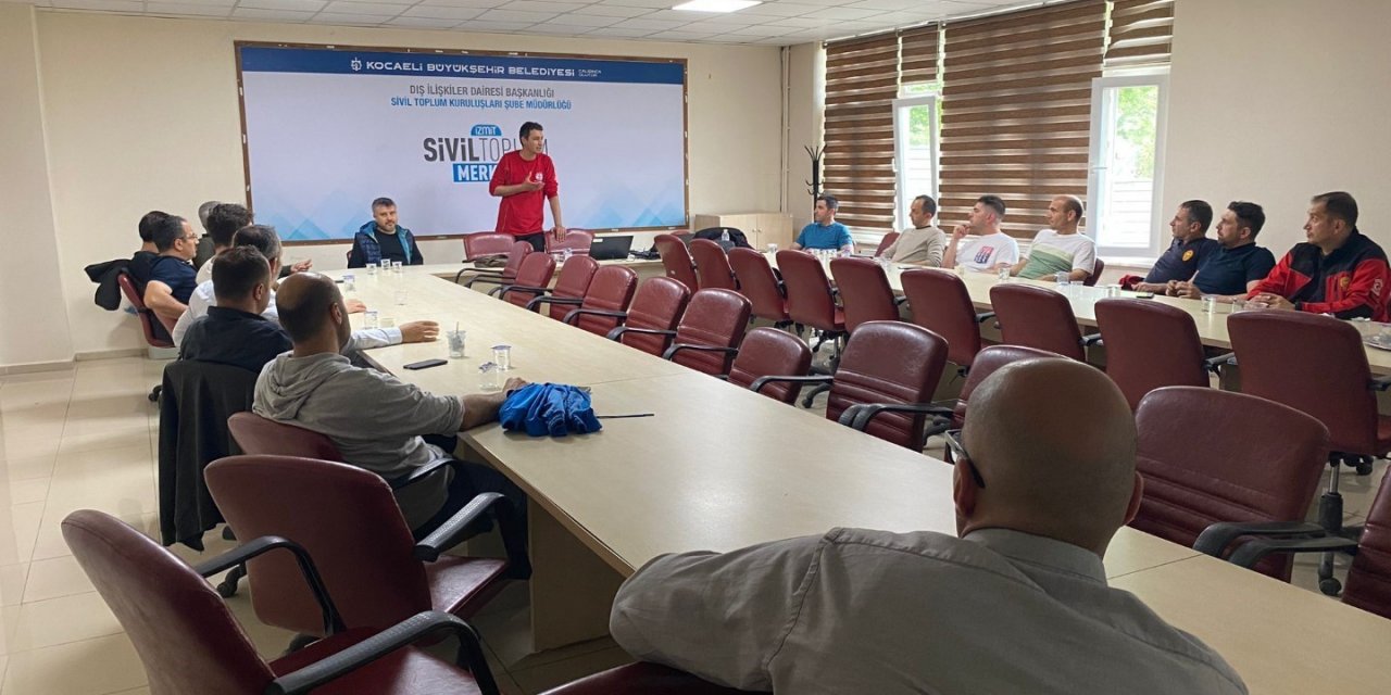 Etkin ve koordineli müdahale için itfaiye personeline eğitim veriliyor