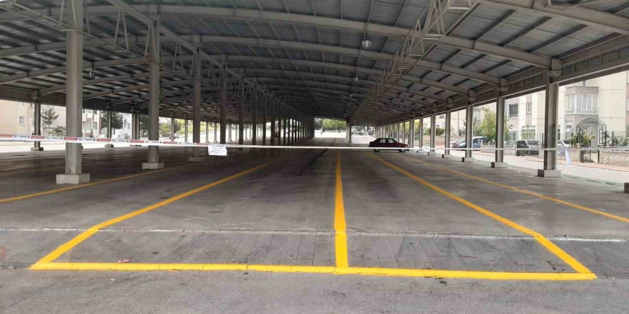 Melikgazi Belediyesi pazar yerlerinde bakım onarım yapıyor