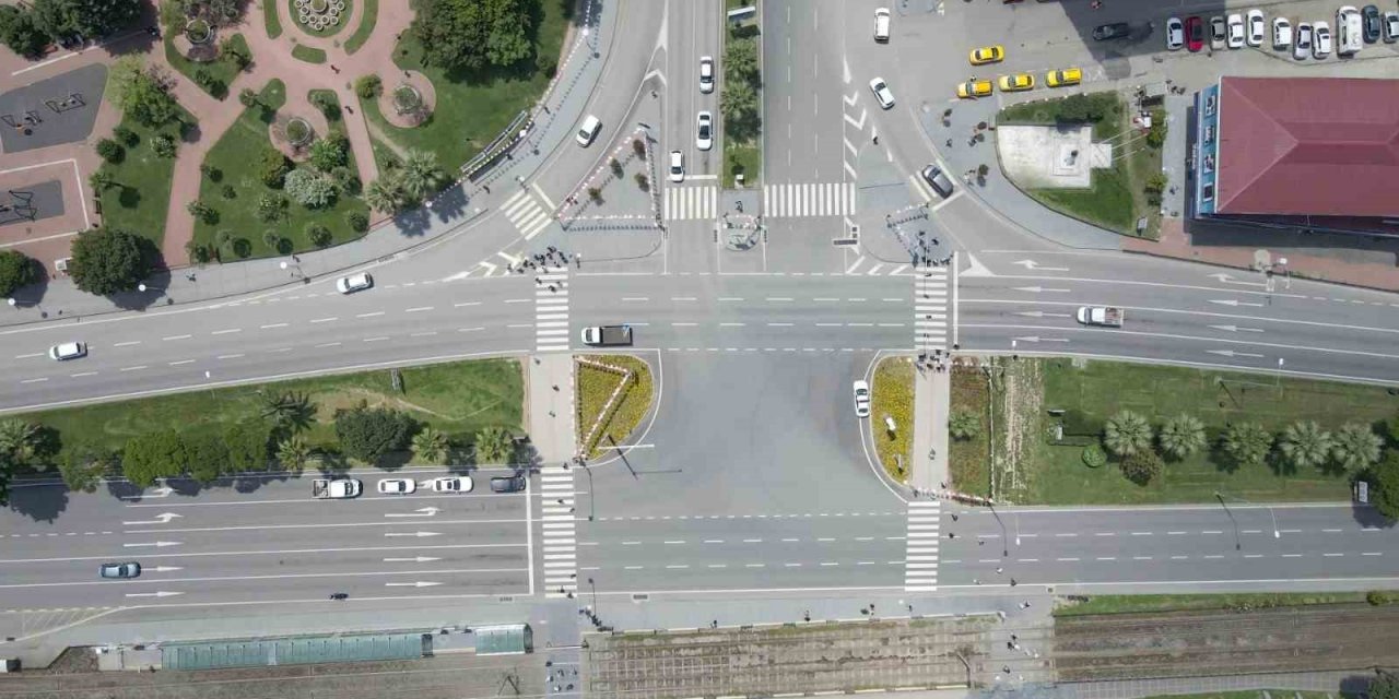 Başkan Demir: “Karbon salınımını sıfıra indiren ilk şehir olacağız”