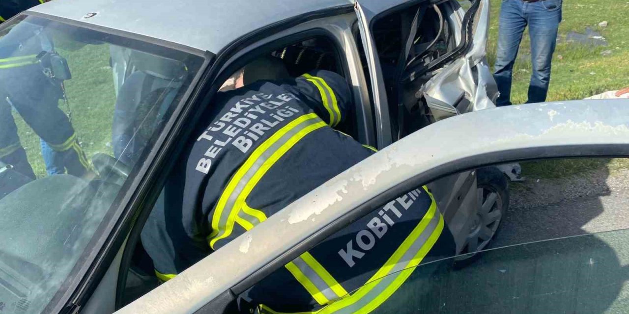 Erzincan’da trafik kazası: 4 yaralı