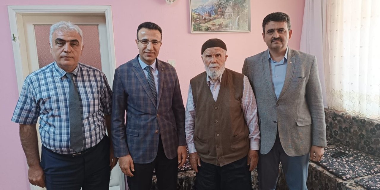 Kaymakam Akpay’dan hocaların hocasına ziyaret