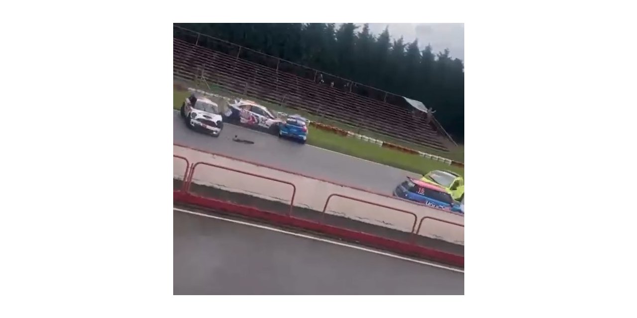 Pist Şampiyonası’nda yürekleri ağza getiren kaza