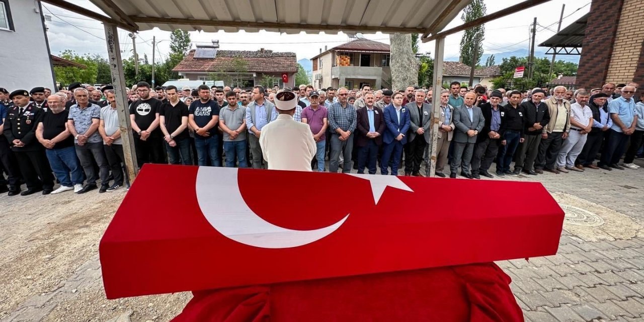 Kıbrıs gazisi son yolculuğuna uğurlandı