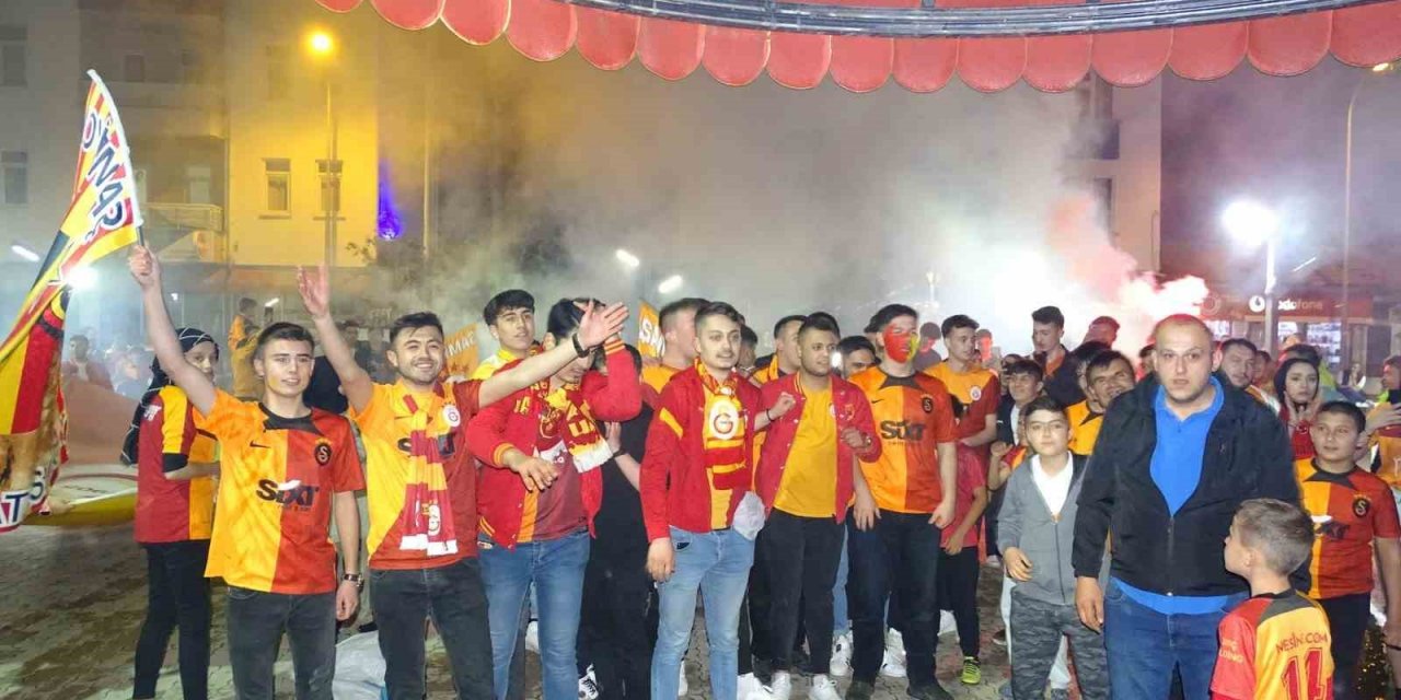 Hisarcık’ta şampiyonluk kutlaması